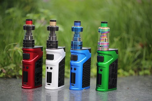 https://cdn.pixabay.com/photo/2018/05/21/04/40/vape-3417374__340.jpg